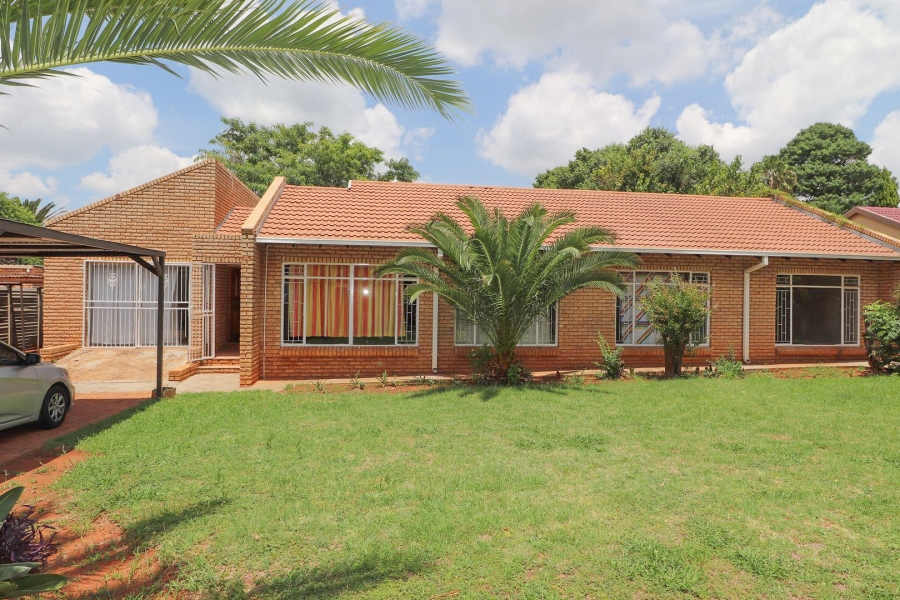 To Let 3 Bedroom Property for Rent in Doringkruin North West